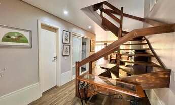 Imagem 2: Casa em Condomínio com 3 Quartos e 6 banheiros para Alugar