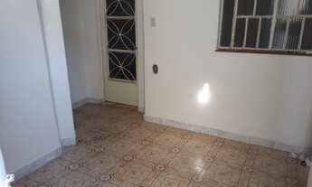 Imagem 4: Bairu, ótimo 2/4, térreo, copa cozinha, área de serviço, piso frio