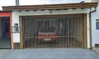 Imagem: Casa á venda com 3 dormitórios / 3 suíte