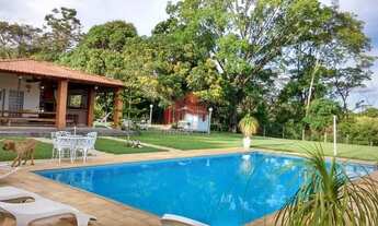 Imagem: Esmeraldas - Fazenda - Centro