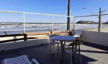 Imagem 2: Casa em frente à praia