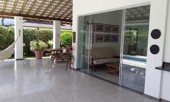 Imagem 3: Casa de condomínio para venda possui 450 metros quadrados com 4 quartos