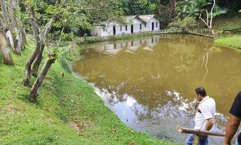 Imagem 2: Fazenda/Sítio/Chácara para venda possui 22000 metros quadrados com 5 quartos