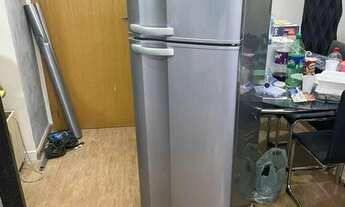 Imagem 3: Envelopamento geladeira