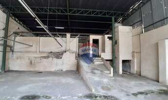 Imagem 6: GALPÃO/LOTE Galpão / depósito com 5 vagas na garagem