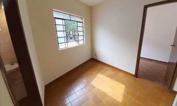 Imagem: Casa 3 cômodos Vila Tolstoi, perto da estação