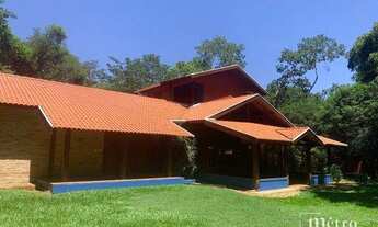 Imagem: Linda Casa no Condomínio de Chácaras Hípica