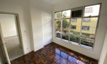 Imagem 2: Apartamento para venda com 75 metros quadrados com 2 quartos em Icaraí - Niterói - RJ