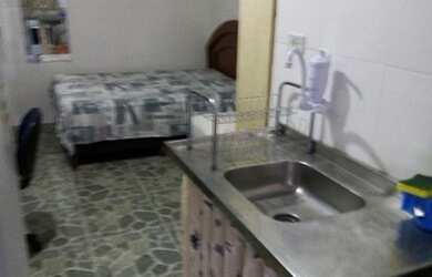 Imagem 5: Kitnet 20m2, mobiliada, microondas, internet 300mb maq.lavar, garagem 1 adulto não fumante