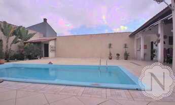 Imagem 2: Casa com amplo quintal e piscina à venda no Cibratel I - Itanhaém SP