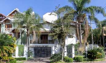 Imagem 1: Porto Alegre - Casa Padrão - Cavalhada