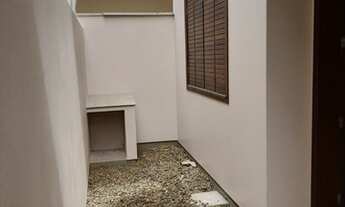 Imagem 2: Sobrado para venda tem 98 metros quadrados com 3 quartos em Areias de Palhocinha - Garopab