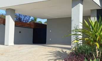 Imagem 5: Casa de condomínio sobrado para venda tem 304 metros quadrados com 3 quartos