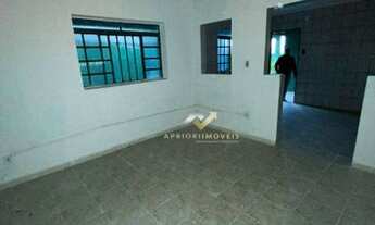 Imagem 2: Casa com 1 dormitório para alugar, 40 m² por R$ 556,00/mês - Cidade São Jorge - Santo Andr