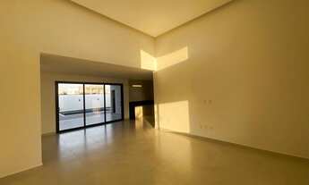 Imagem 3: Casa Imponente. Nova. Preço de Ocasião. Para pessoas Exigentes. Local Sensacional. Nível A