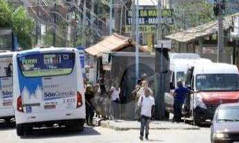 Imagem 8: Terreno à venda, 742 m² por R$ 700.000,00 - Centro - Maricá/RJ