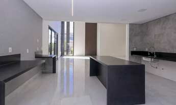 Imagem 7: Linda cada com 292 metros quadrados com 4 quartos sendo 4 suíte