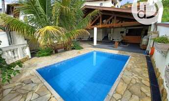 Imagem: Casa com 3 dormitórios à venda, 215 m²