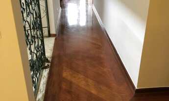 Imagem 6: Casa de condomínio térrea para aluguel possui 400 metros quadrados com 4 quartos