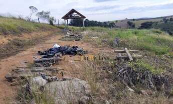 Imagem 3: Excelente terreno à venda em Pinhalzinho, interior de São Paulo, com vista deslumbrante, s