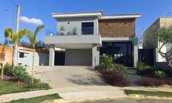 Imagem 3: Casa de condomínio sobrado para venda tem 304 metros quadrados com 3 quartos