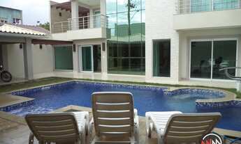 Imagem 2: Casa Duplex de Alto padrão na Praia do Morro em Guarapari ES, com área de lazer completa