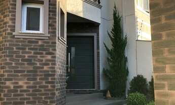 Imagem 4: Sobrado 3 dormitórios sendo 1 suíte master no bairro Mont Serrat, em Canoas/RS