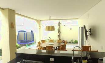 Imagem: Sobrado novo, moderno e de fino acabamento!