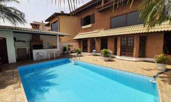 Imagem 2: Casa para Venda em Barueri, Alphaville, 4 dormitórios, 2 suítes, 4 banheiros, 4 vagas