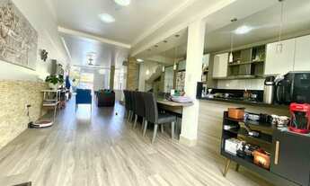 Imagem 2: Casa com 3 dormitórios à venda, 232 m² por R$ 1.080.000,00 - Cristal - Porto Alegre/RS