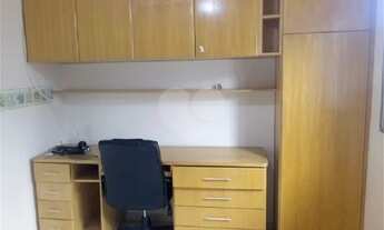 Imagem 2: Excelente sobrado muito bem distribuído, com armários planejados e vaga de garagem!