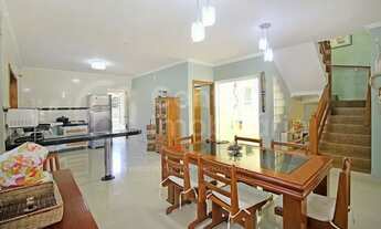 Imagem 6: CASA à venda com piscina e 6 quartos em Peruíbe, no bairro Estancia Balnearia Maria Helena