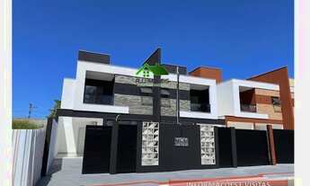 Imagem: Casa duplex, com 162m², quintal, área
