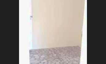 Imagem 5: Casa de um quarto - Rio Tavares (Pico da Cruz) - cond.fechado