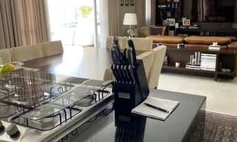 Imagem 3: Apartamento para aluguel com 156m2 com 3 quartos