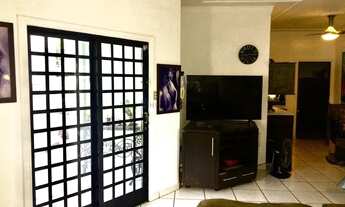 Imagem 2: Alugo Casa com 6 suítes e Piscina no Jd. Califórnia