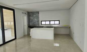 Imagem 5: Casa de condomínio para venda com 360 metros quadrados com 5 quartos