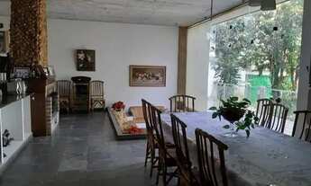 Imagem 2: BELO HORIZONTE - Casa Padrão - Mangabeiras