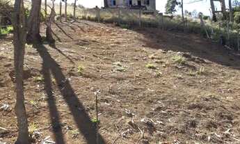 Imagem 6: Vendo terreno em aclive