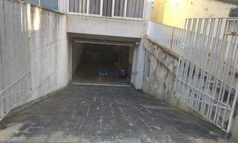 Imagem 2: Sobrado grande com 1 suíte, 2 vagas cobertas e 1 descoberta - Metrô Pça Árvore