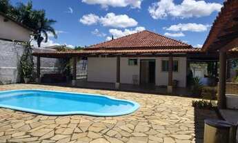 Imagem 2: Excelente Casa! 800m2, 04 Quartos, 2 Suítes, Piscina, Rua 04, Vicente Pires*