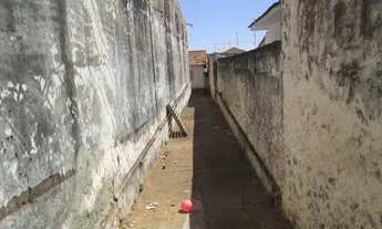 Imagem 2: PARQUE INDUSTRIAL - CASA RESIDENCIAL DE FUNDOS 1 DORMITÓRIO, QUINTAL, PROX. AV. CENOBELINO