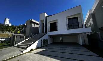 Imagem 2: CASA RESIDENCIAL em SANTANA DE PARNAÍBA - SP, TAMBORÉ