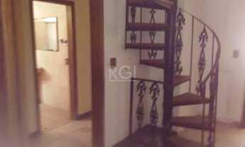 Imagem 3: Casa para Venda - 244m², 2 dormitórios, 4 vagas - Teresópolis