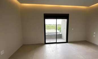 Imagem 3: Casa de condomínio para venda possui 318 metros quadrados com 4 quartos