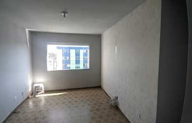 Imagem 5: Apartamento para aluguel com 70 metros quadrados com 3 quartos em Vale dos Lagos - Salvado