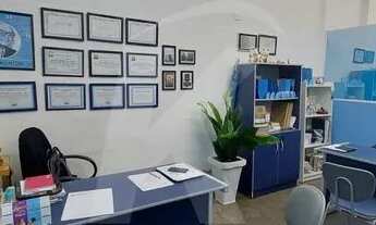 Imagem 3: Prédio com salão de 150m² e dois apartamentos - Vila Gustavo