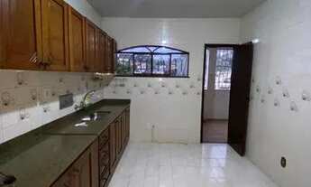 Imagem 2: Vende/Aluga casa(sobrado) na estrada Raul Veiga, São Gonçalo