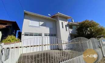 Imagem: CASA 4 DORMITÓRIOS DEPENDÊNCIA E SÓTÃO