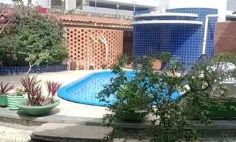 Imagem 2: Aluguel comercial, 200 metros do mar, 240 m2, 4 qts, piscina em Cabo Branco - João Pessoa
